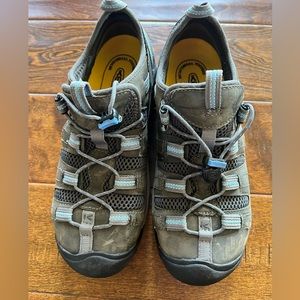 Keen (9.5) Women’s Shoes